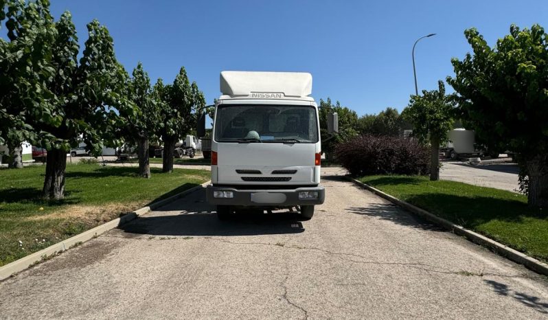 
								CAMION CON GANCHO NISSAN ATLEON 165 completo									