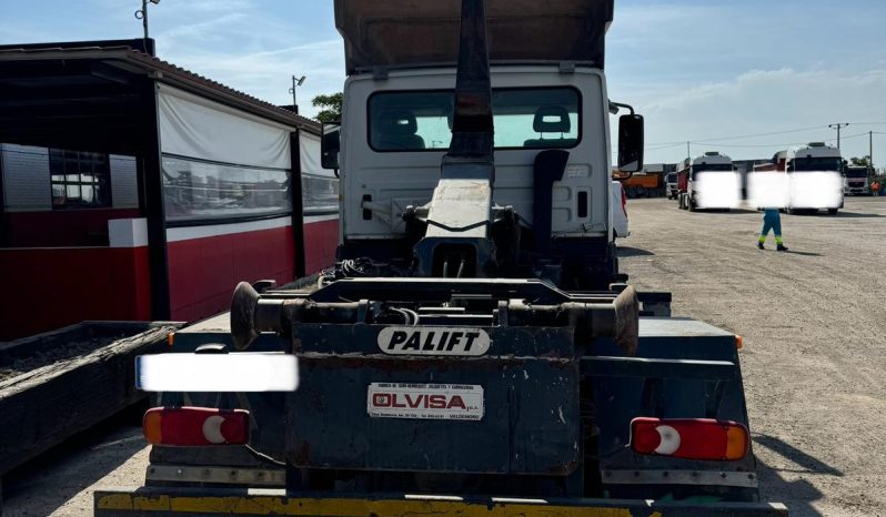 
								CAMION CON GANCHO NISSAN ATLEON 165 completo									