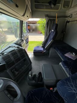 
										CAMION PARA CABALLOS IVECO AS440S4OT/P completo									