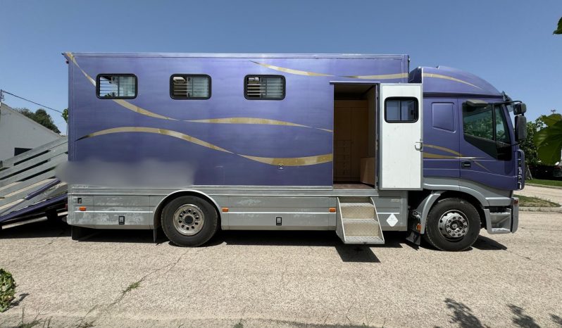 
								CAMION PARA CABALLOS IVECO AS440S4OT/P completo									