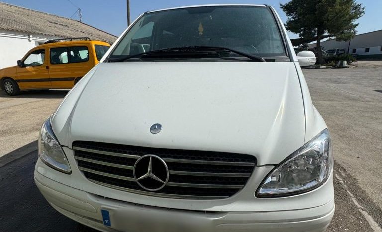 
								FURGONETA MERCEDES VIANO 2200 completo									