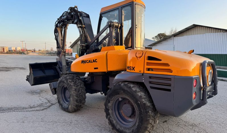 
								EXCAVADORA HIDRAULICA MECALAC 10 MSX completo									