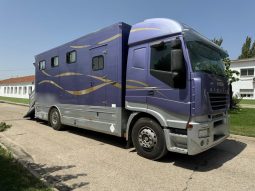 
										CAMION PARA CABALLOS IVECO AS440S4OT/P completo									