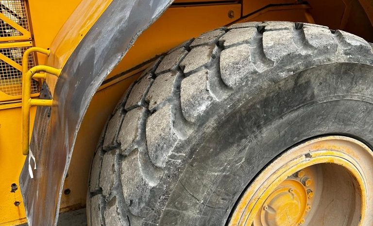 
								MAQUINA PALA CARGADORA VOLVO L90F completo									