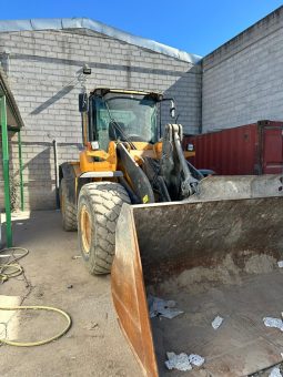 
										MAQUINA PALA CARGADORA VOLVO L90F completo									