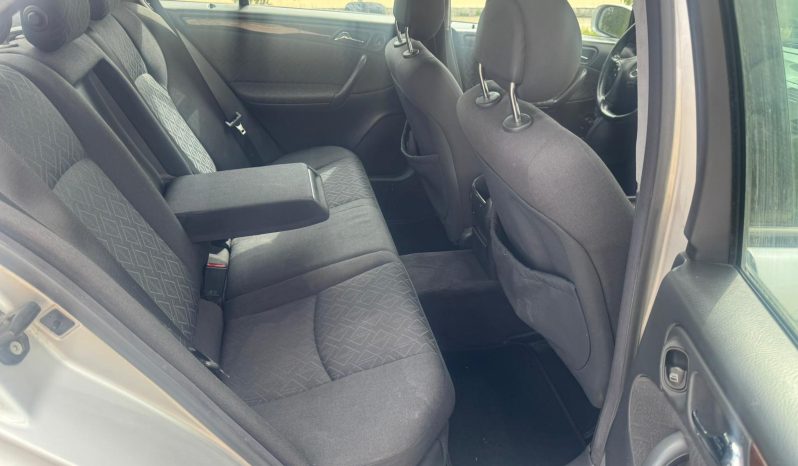 
								MERCEDES C220CDI completo									