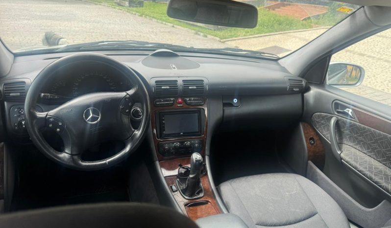 
								MERCEDES C220CDI completo									