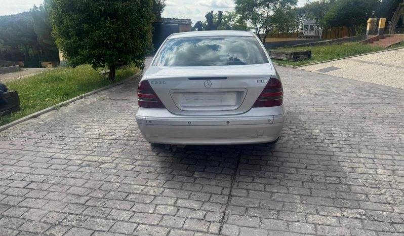 
								MERCEDES C220CDI completo									